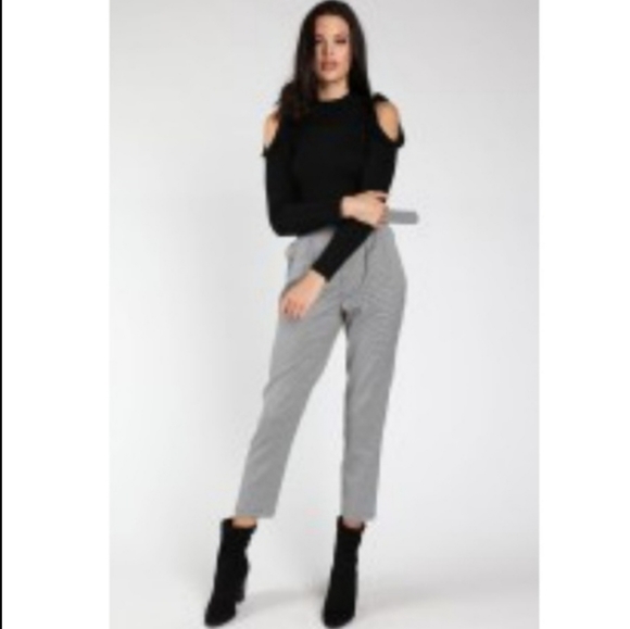 5/$30 Long Sleeve Knit W/Ruffle Detail - Picture 10 of 11